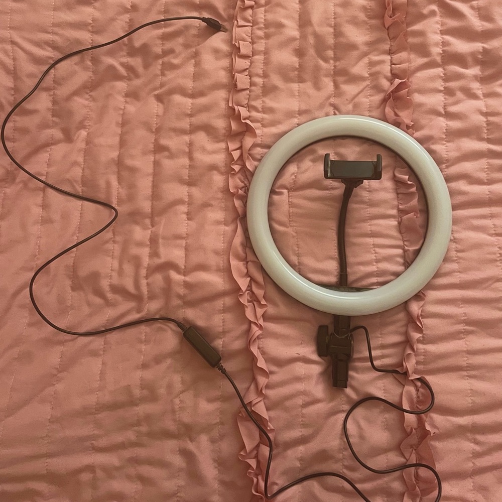 ring light - Picture 1 of 2